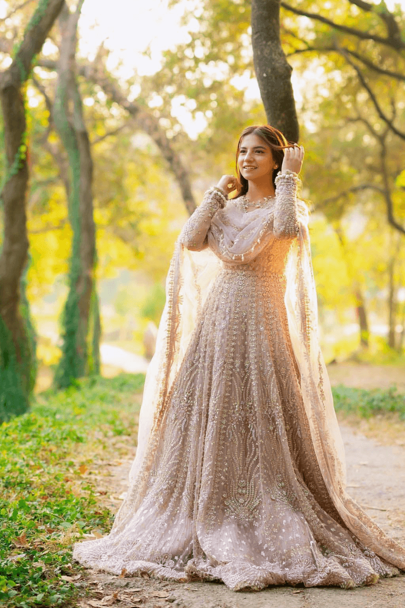 AFROZEH | The Bride's Edit: Isabella | Unstitched