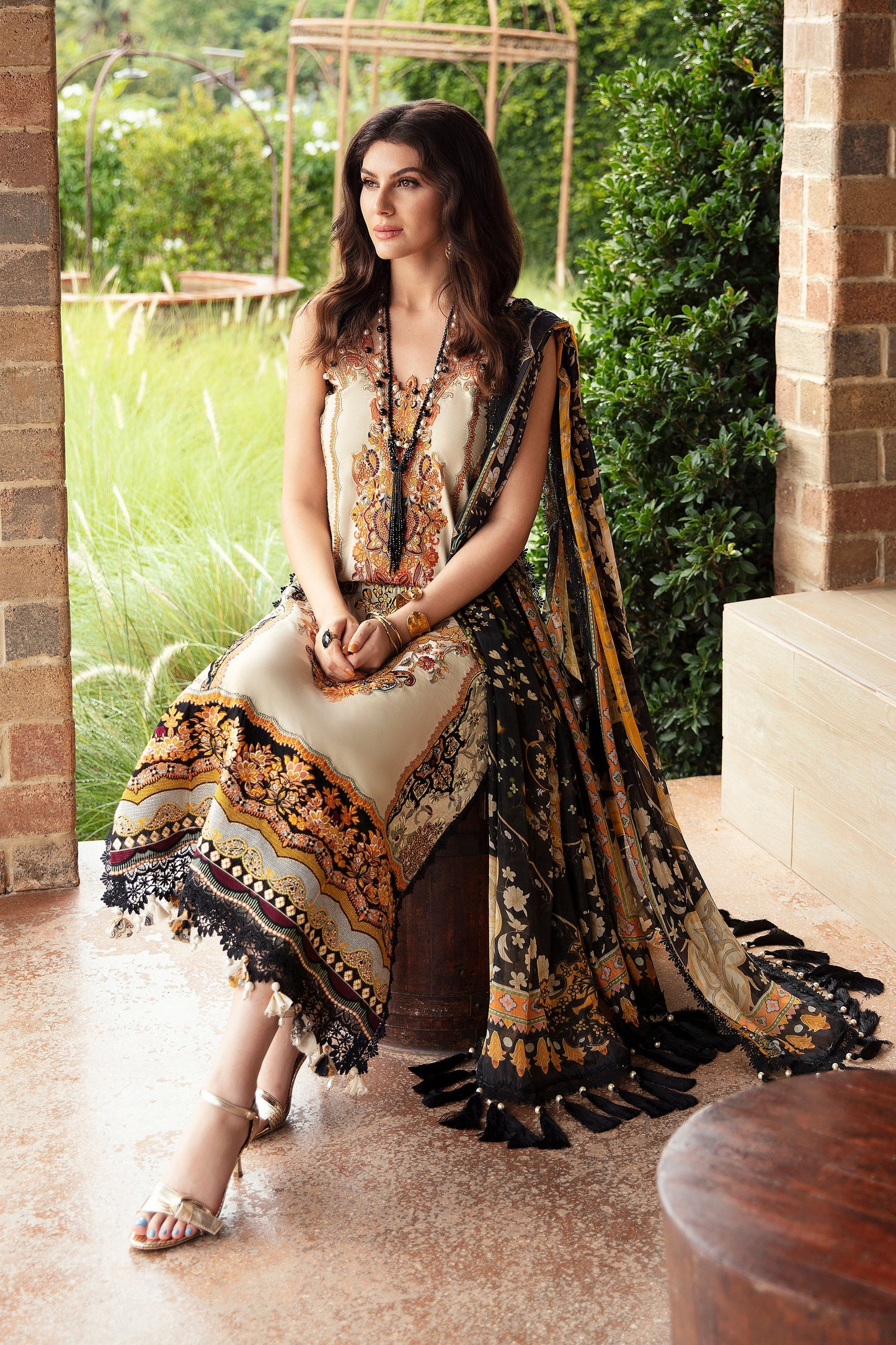 JADE | Queens Court Luxury Lawn  Unstitched  [RESTOCKED]