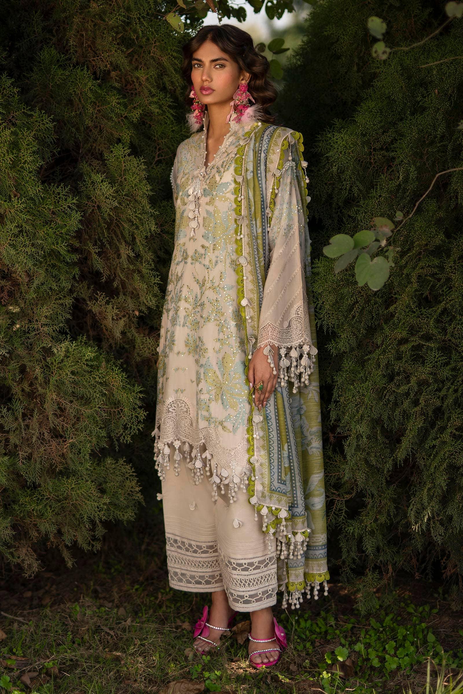 Sana Safinaz | Luxury Lawn'24 | Aarzu