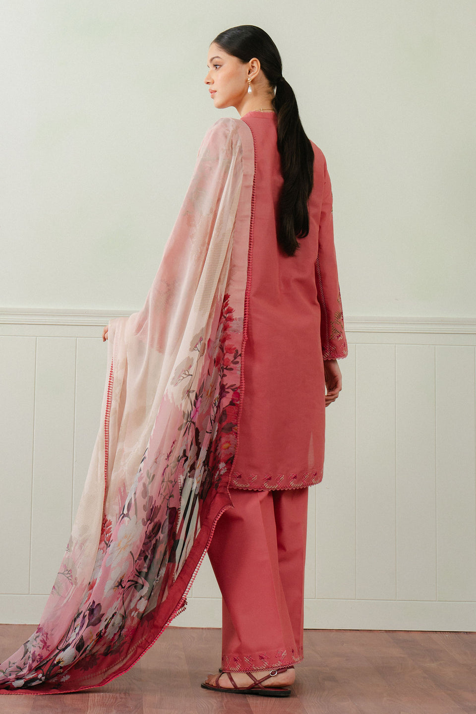 ZARA SHAHJAHAN : COCO Lawn 2025 - Freya-4A