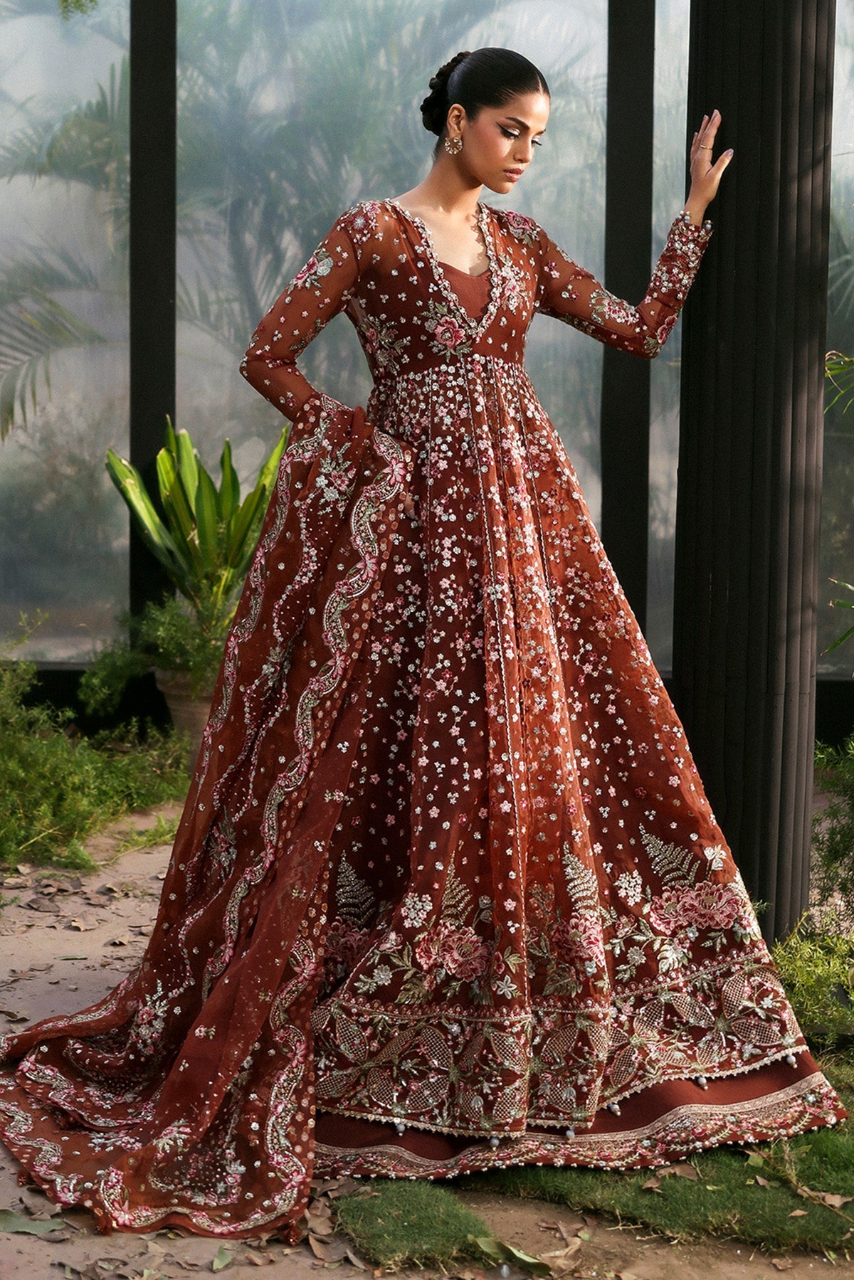 AFROZEH | La Fuchsia 2025 - Seraira