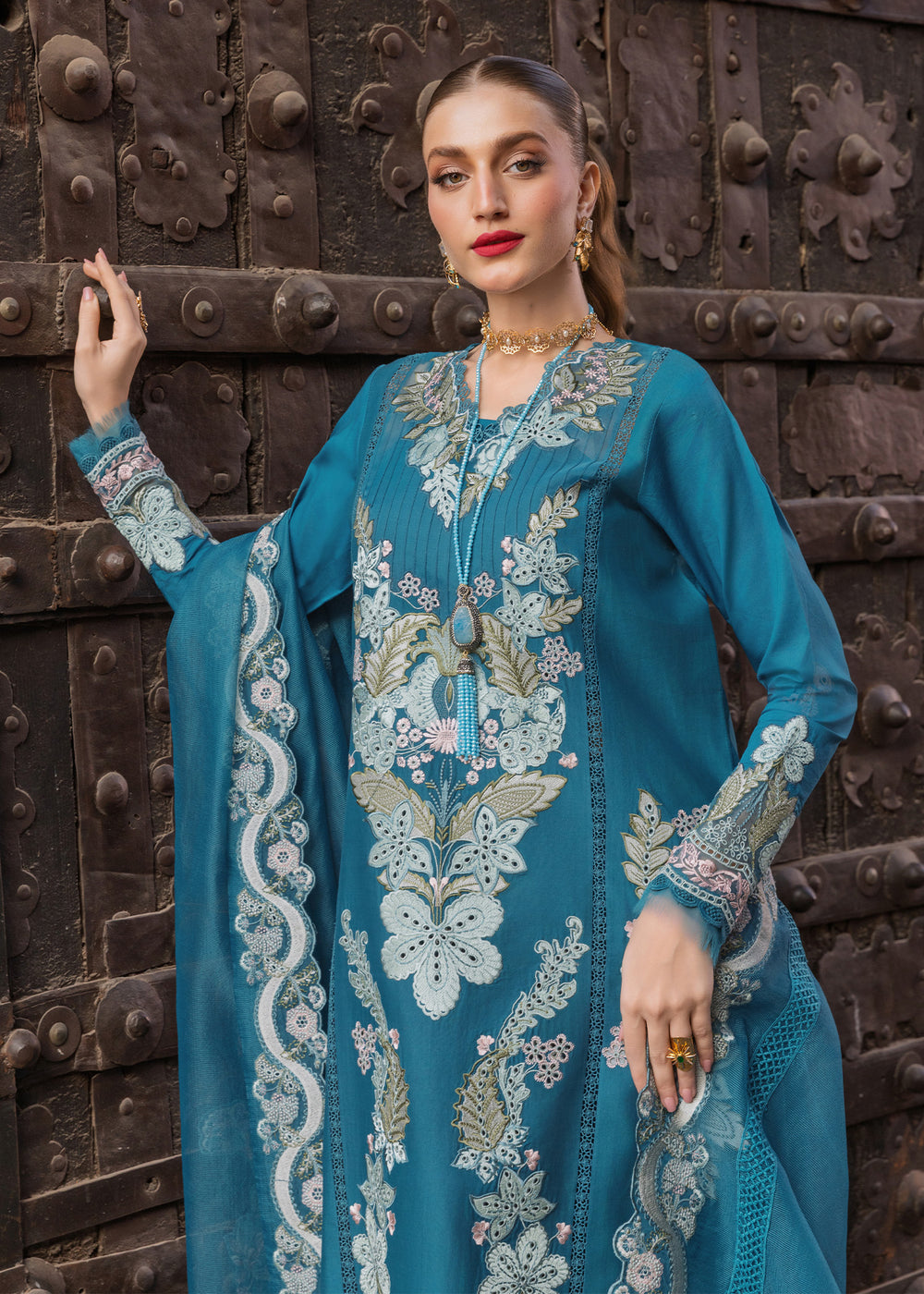 SAIRA SHAKIRA | Breeze Lawn 2026 - Aarzu