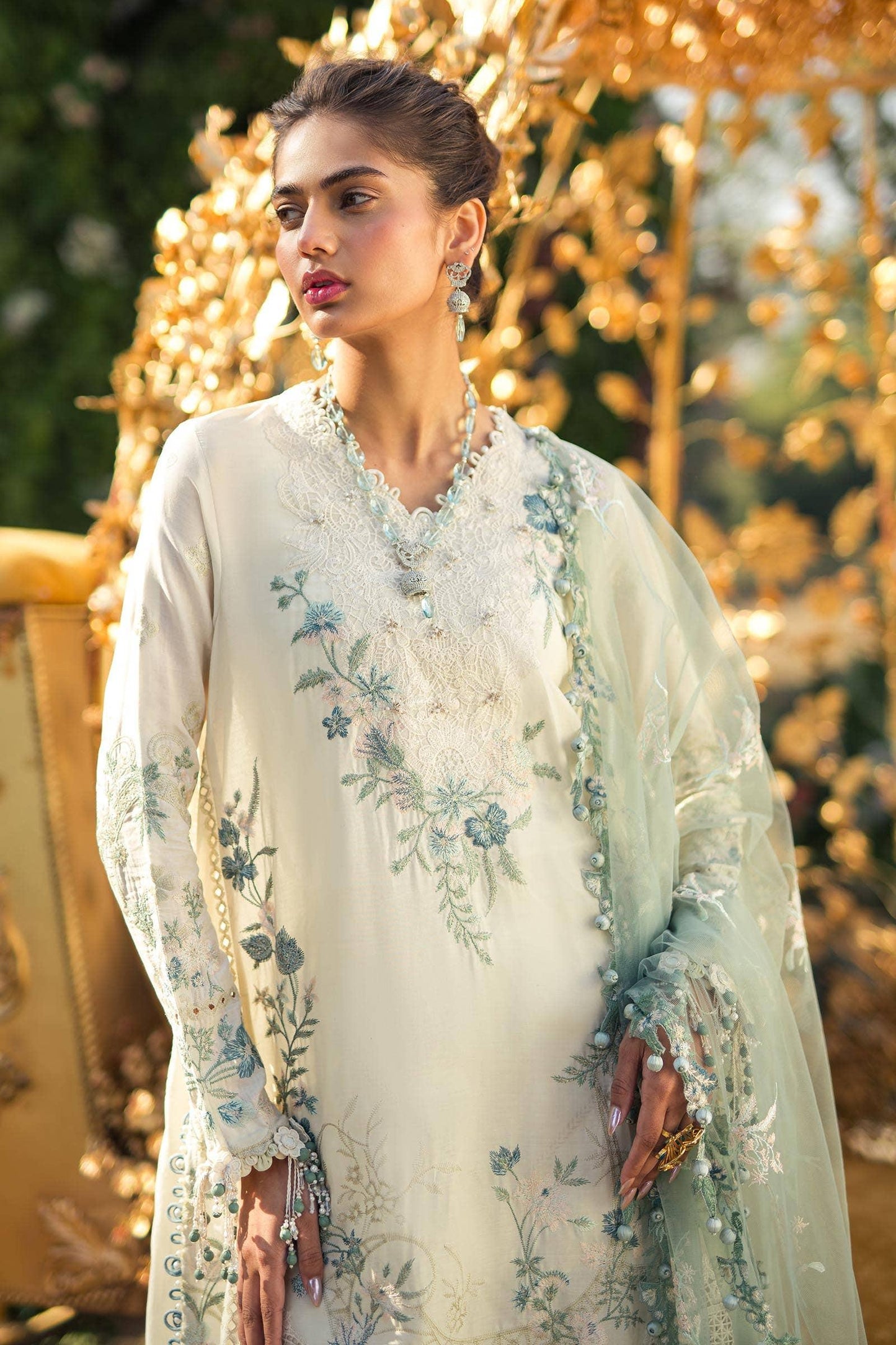 Sana Safinaz | Luxury Lawn Aarzu