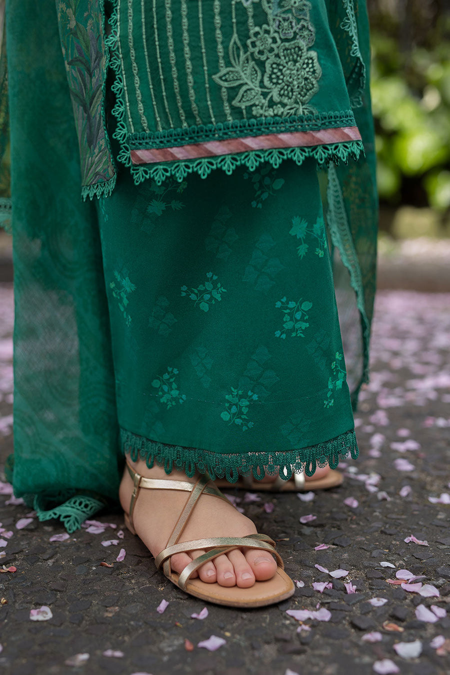 sobia nazir, lawn prints , Basics 2025, Unstitched pakistani suits