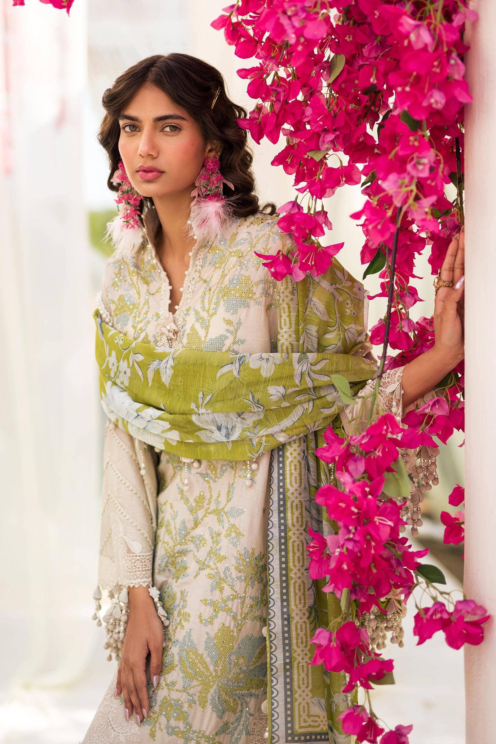 Sana Safinaz | Luxury Lawn'24 | Aarzu