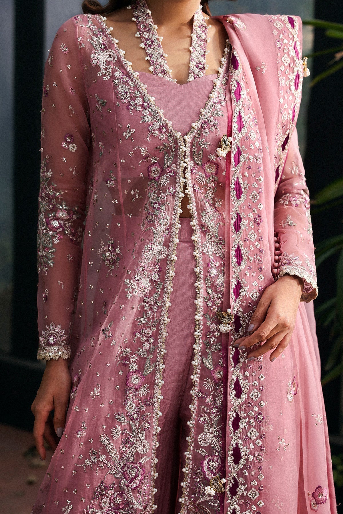 AFROZEH | La Fuchsia 2025 - Shale