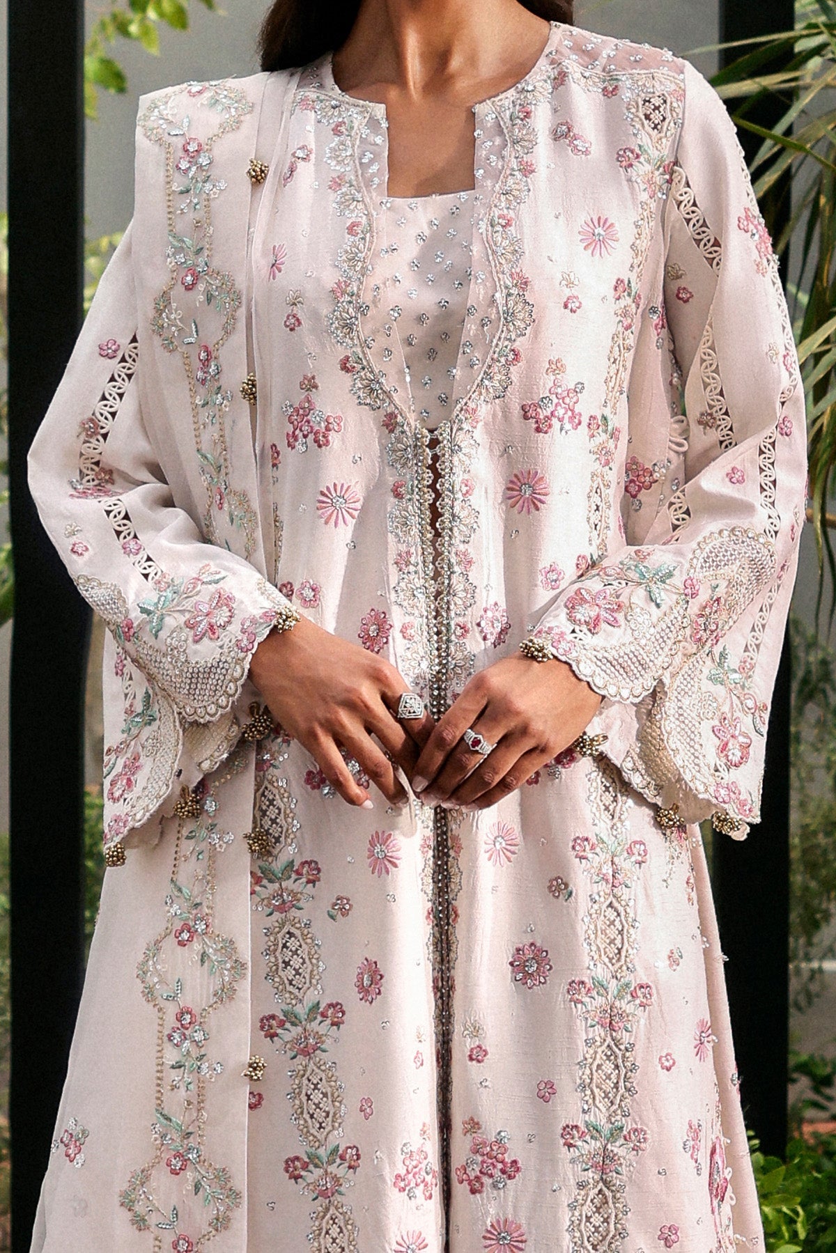 AFROZEH | La Fuchsia 2025 - Rue